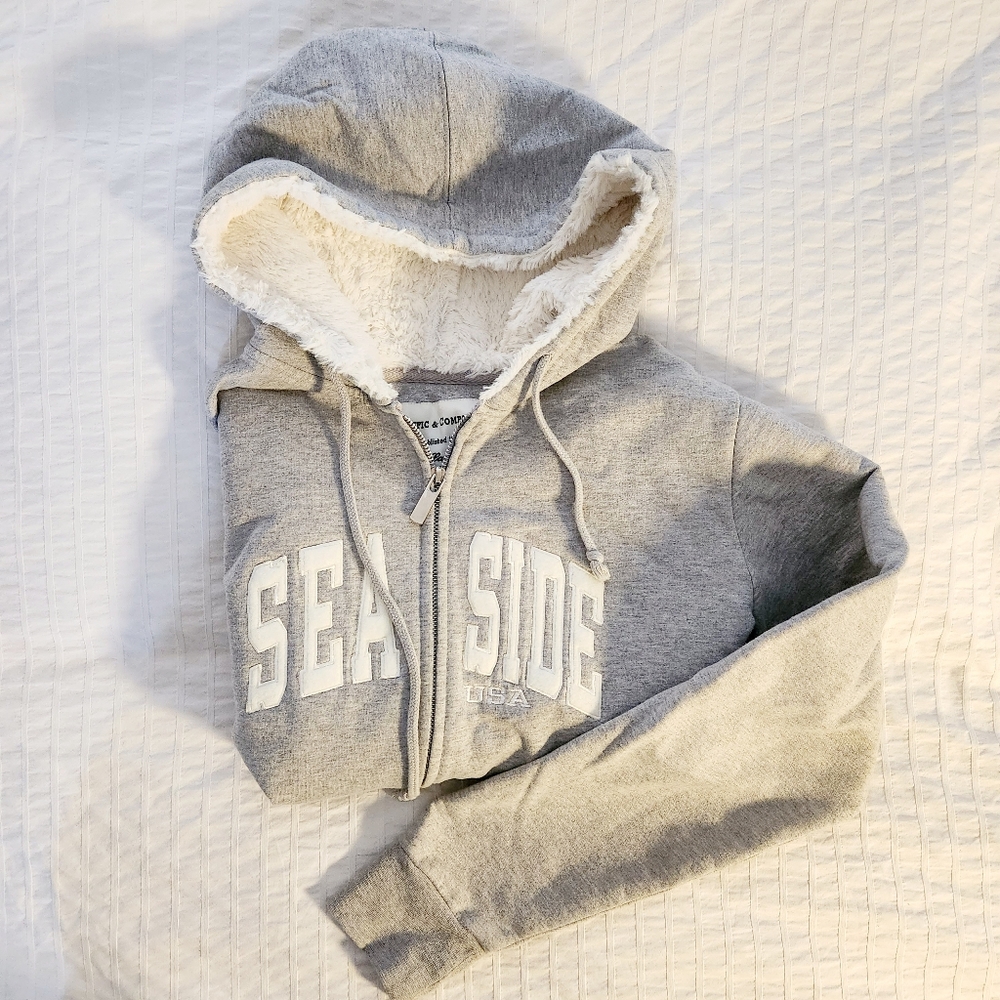 Pacific & Company | Grey Hooded zip up Seaside 80% Cotton Sweater Hoodie